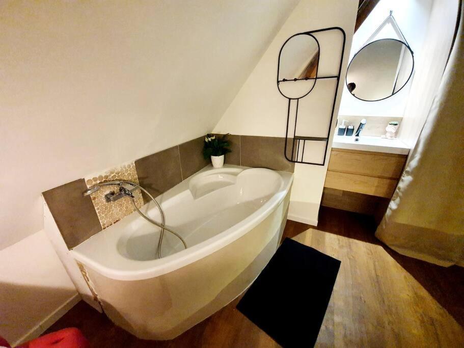 La Tour Du Bois Fleuri Apartamento Colmar Exterior foto